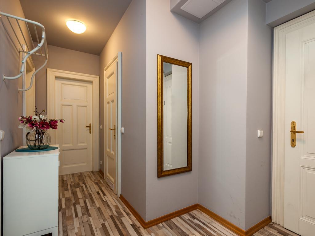 Lovely Prague Apartments - Truhlarska Room photo