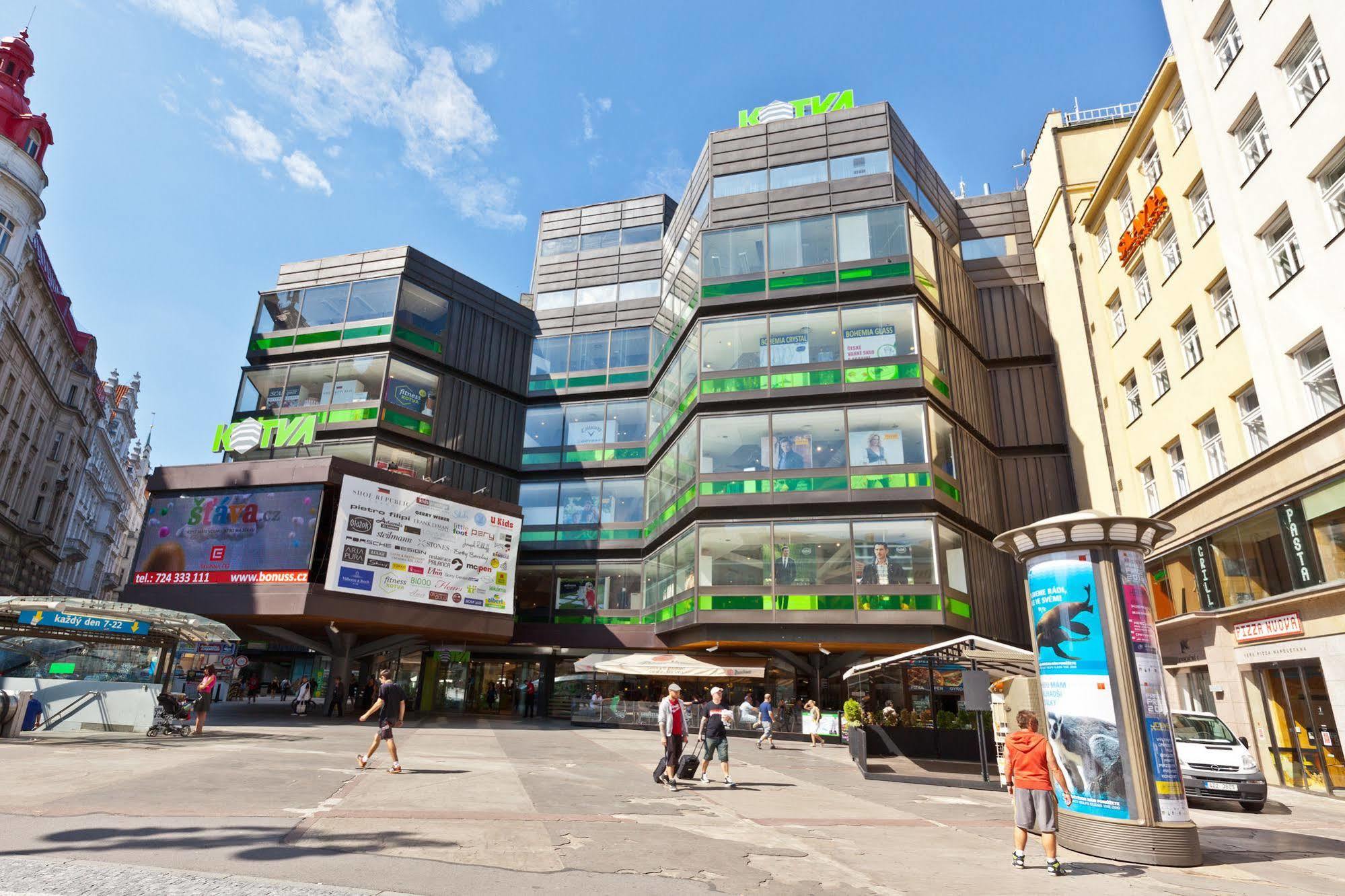 Lovely Prague Apartments - Truhlarska Exterior photo