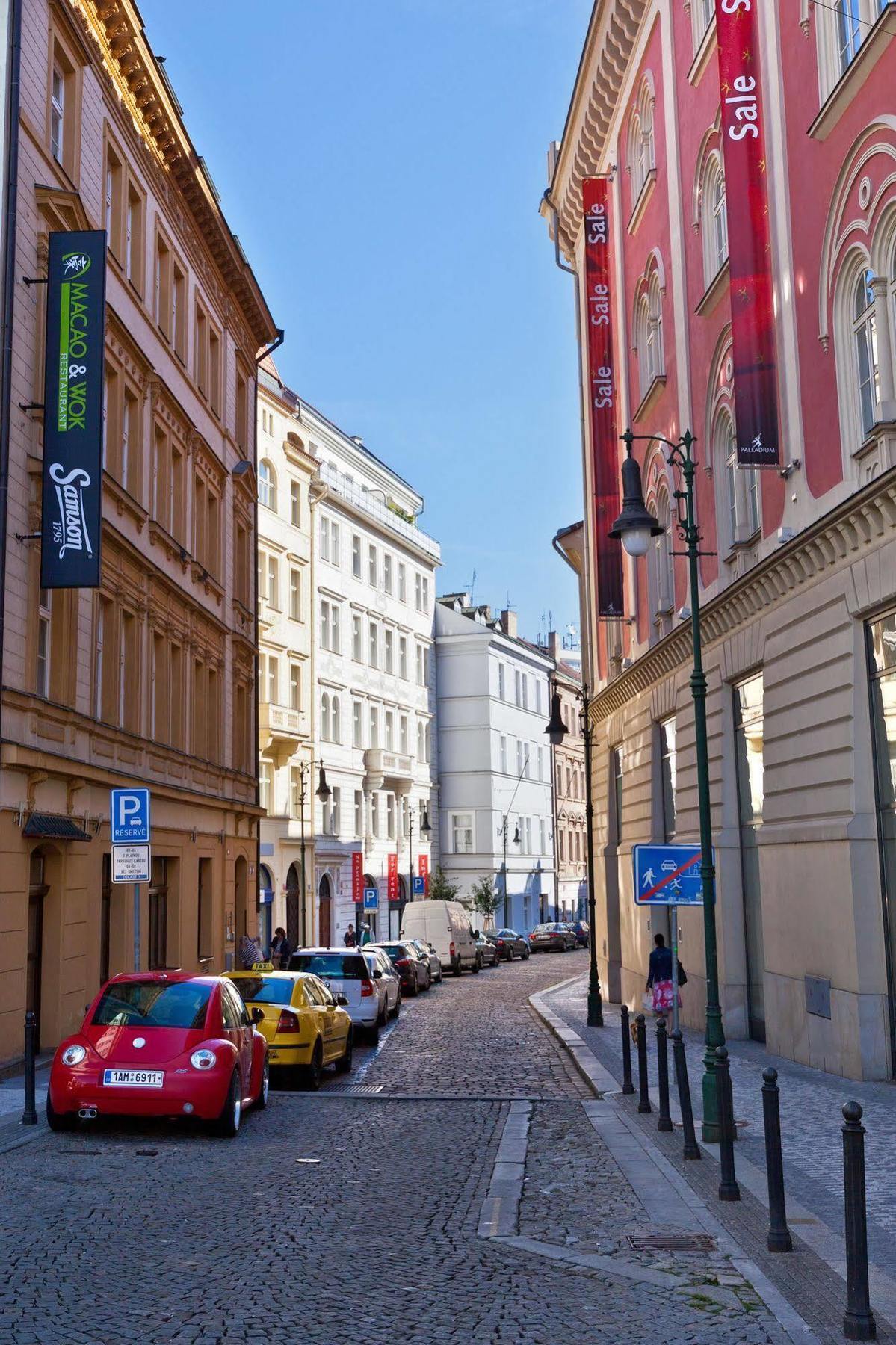 Lovely Prague Apartments - Truhlarska Exterior photo